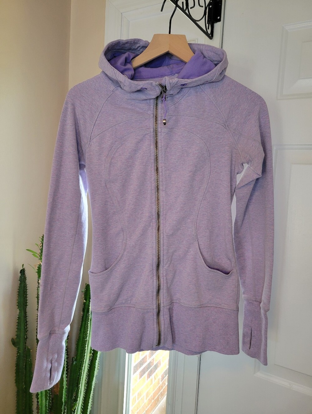 Lululemon Scuba Full-Zip Hoodie in a Heathered Purple Color, Size S No Rip Tag‎